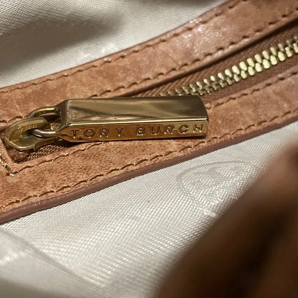 Tory Burch Shoulder Bag - Picture 10 of 13